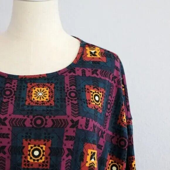 LuLaRoe Short Sleeve Boho Print Tunic Hi Lo Top Size M - Picture 4 of 9